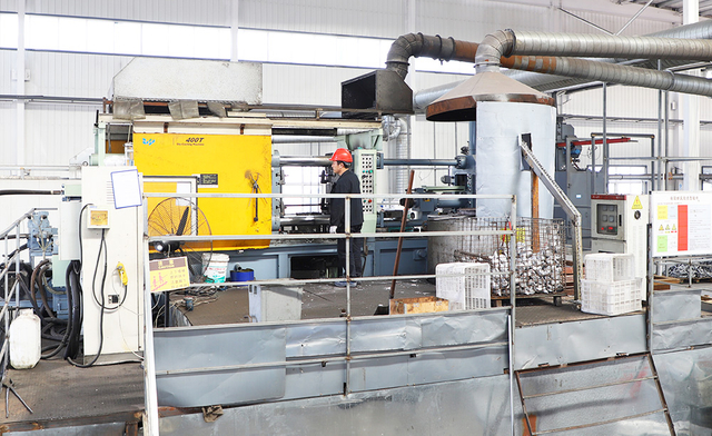 Strahlbearbeitungszentrum